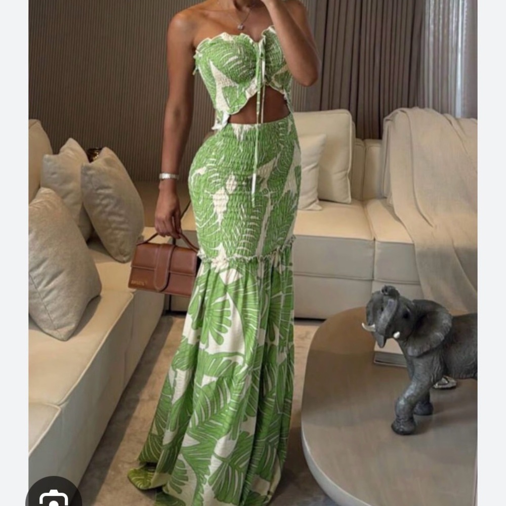 Beautiful resort dress!!